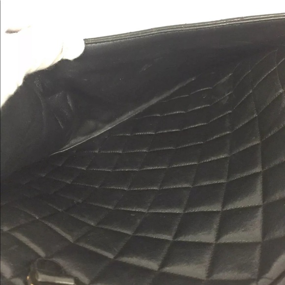 CHANEL Quilted Matelasse CC Logo Lambskin Tote - Picture 13 of 15